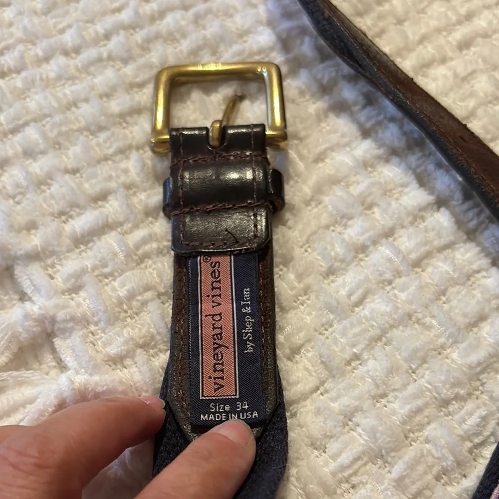 Gently Loved Vinyard Vines Silk/Leather Men's  Pink Patterned Belt